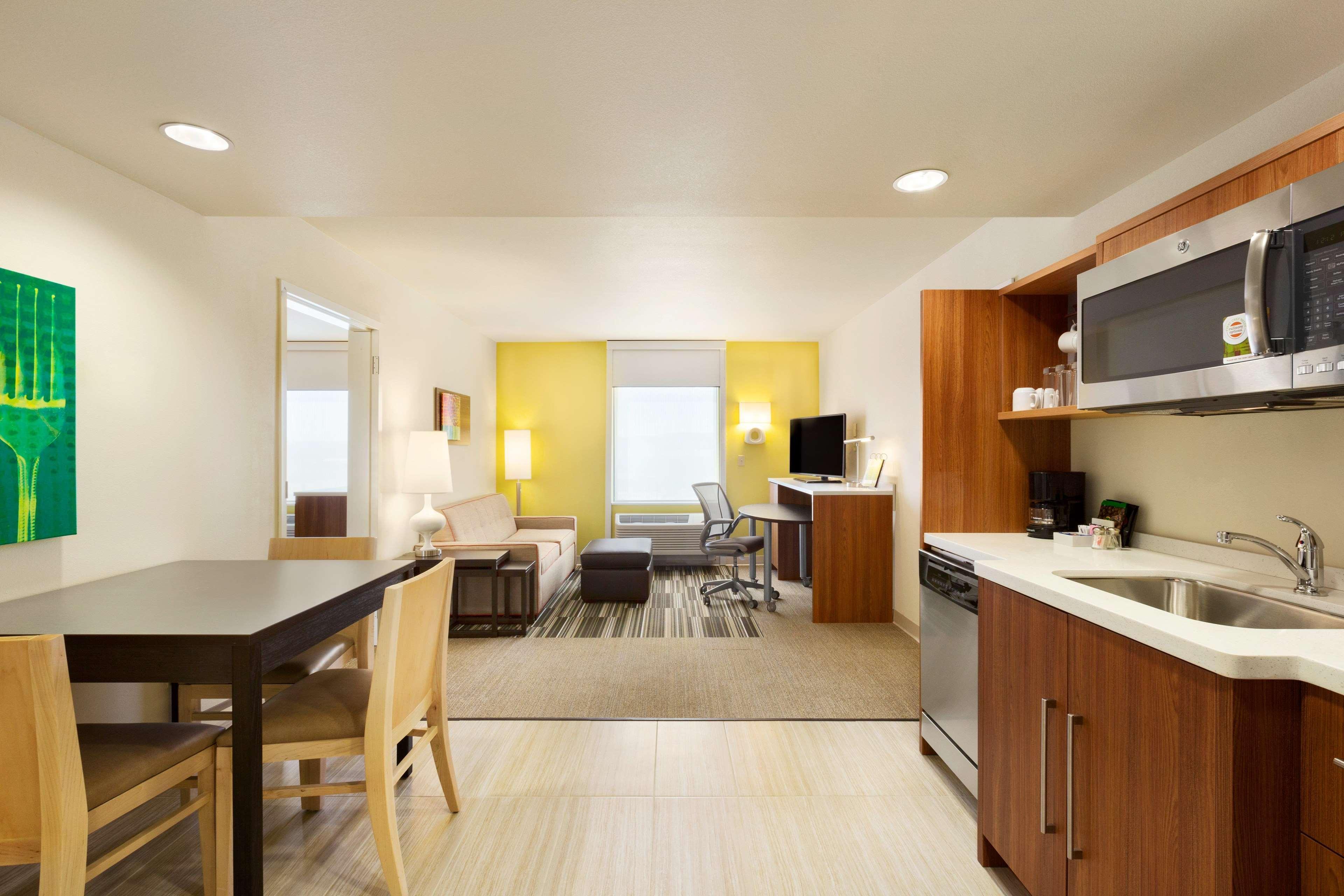 Home2 Suites By Hilton Farmington/Bloomfield Экстерьер фото