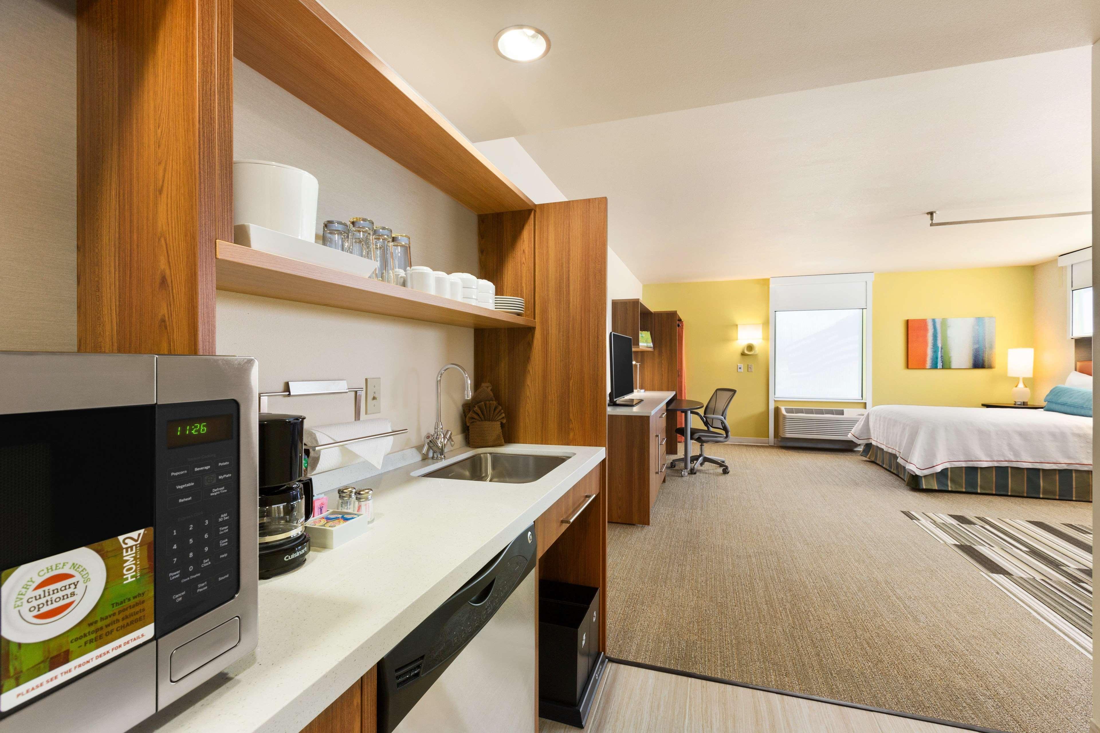 Home2 Suites By Hilton Farmington/Bloomfield Экстерьер фото