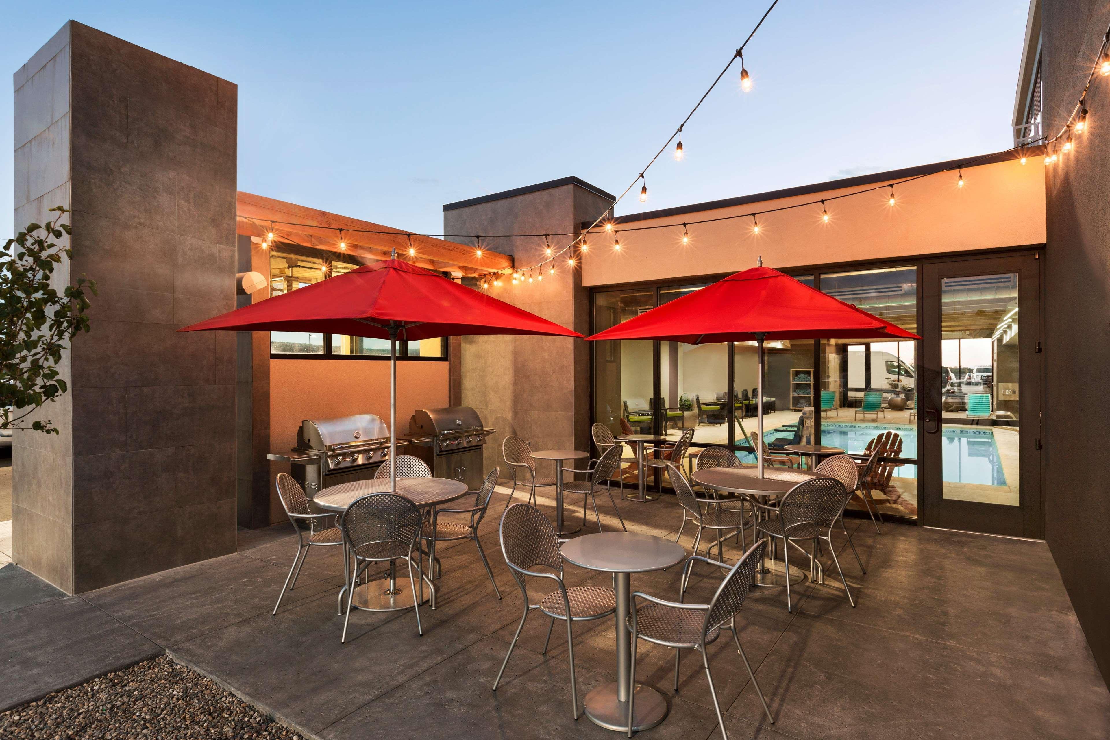 Home2 Suites By Hilton Farmington/Bloomfield Экстерьер фото
