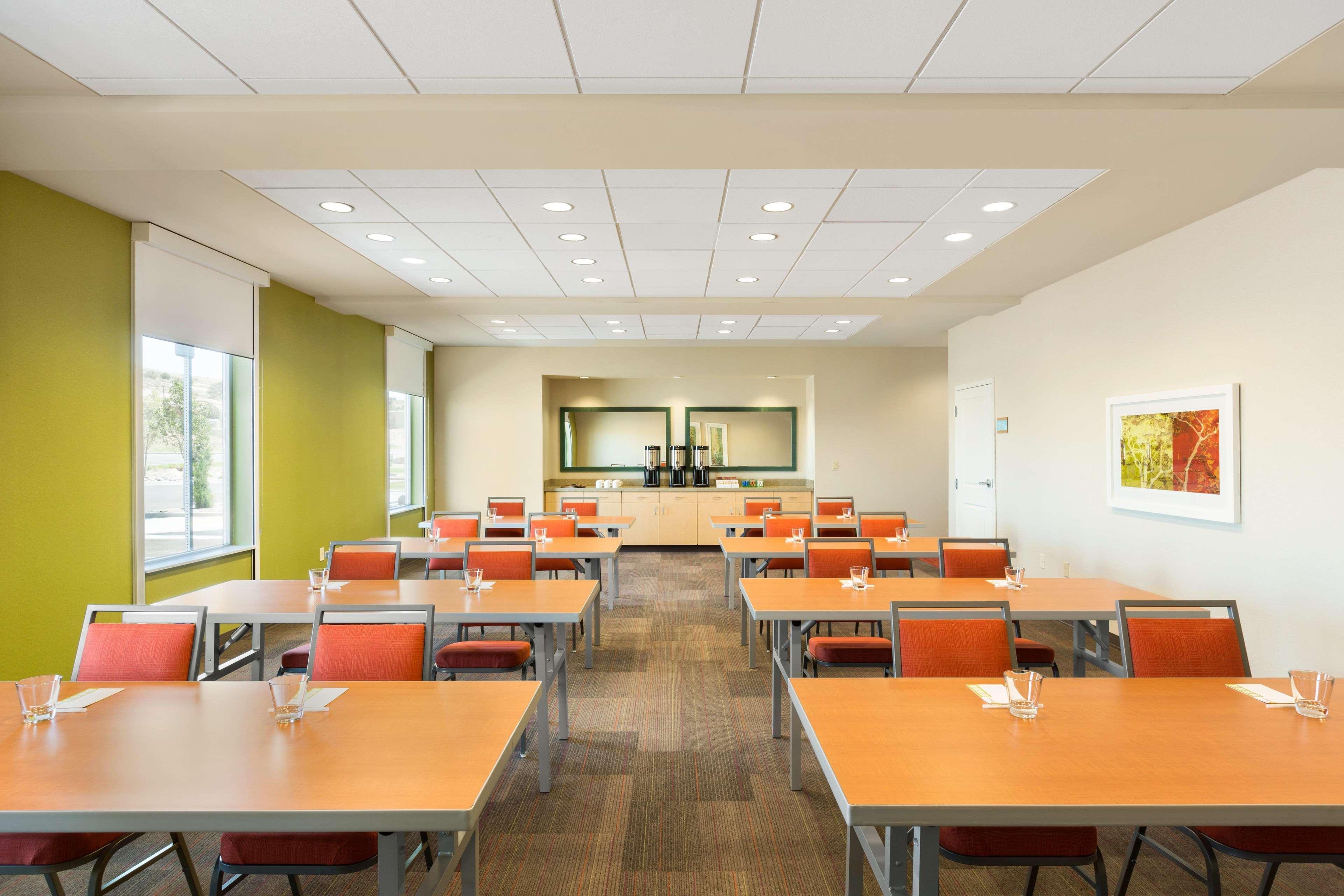 Home2 Suites By Hilton Farmington/Bloomfield Экстерьер фото