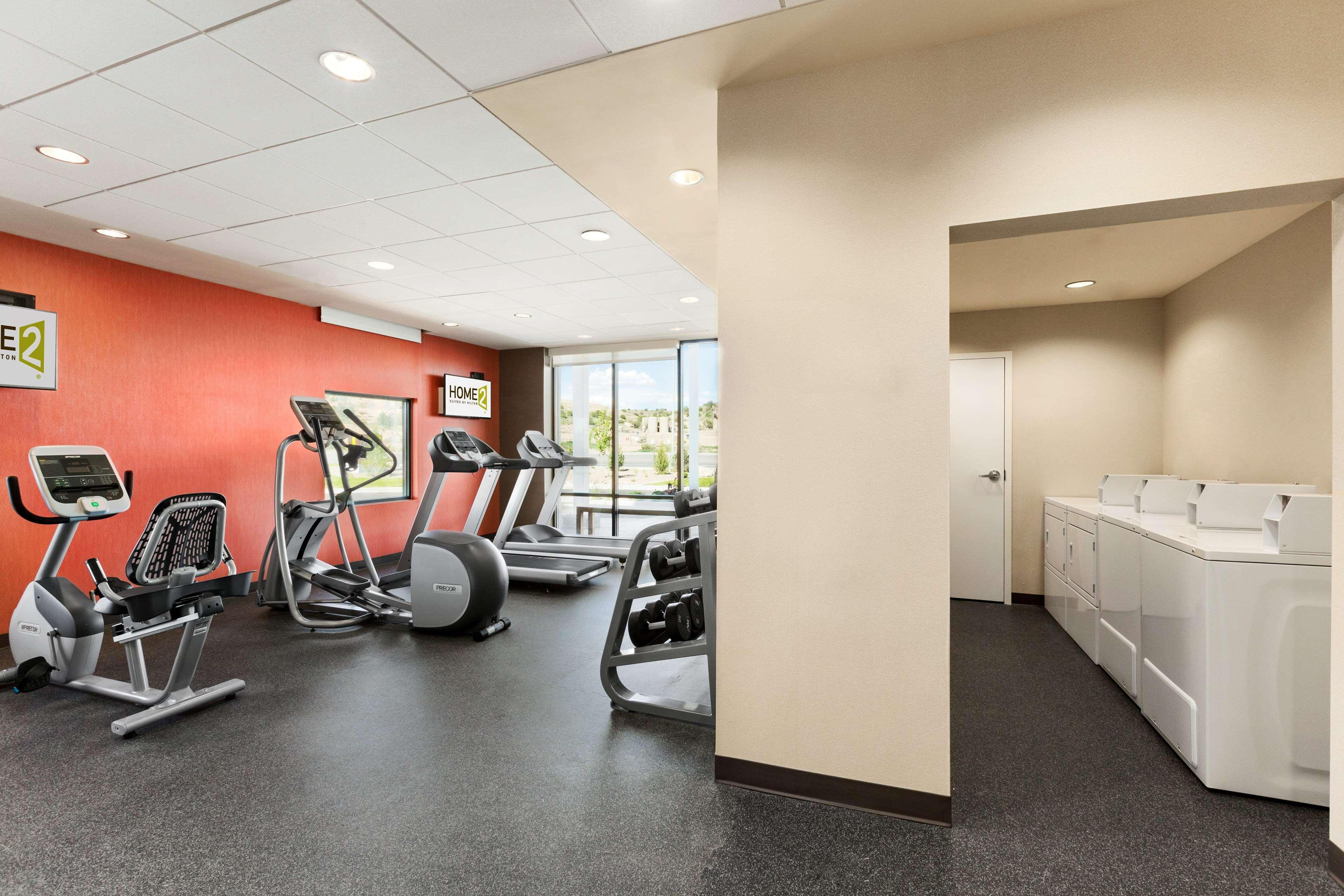 Home2 Suites By Hilton Farmington/Bloomfield Экстерьер фото